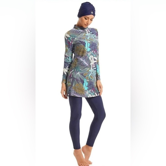 Modest Swim Set - Picture 4 of 5